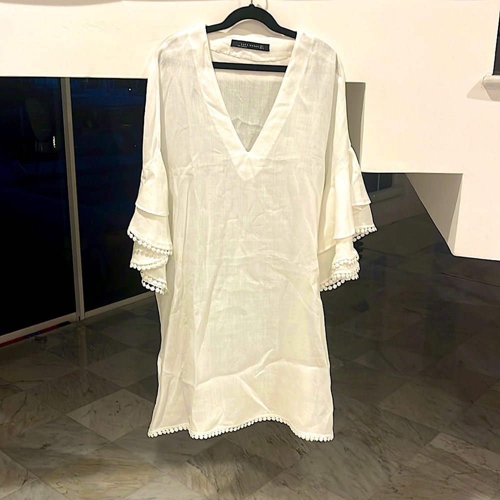 Women’s White Linen V Neck Cover Up sz.S